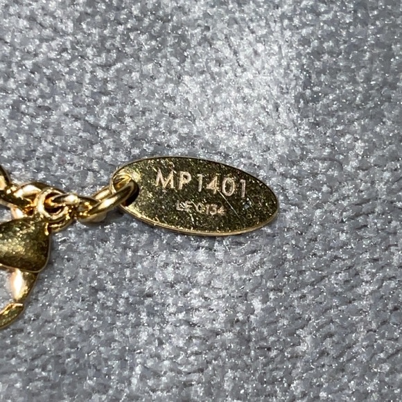 Preloved Louis Vuitton necklace excellent condition size 15,16,17 adjustable - Picture 4 of 7